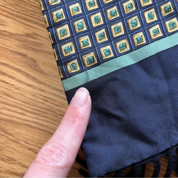 Vintage 90s Salvatore Ferragamo Silk Cashmere Scarf Made in Italy Chic Classic - Picture 8 of 10